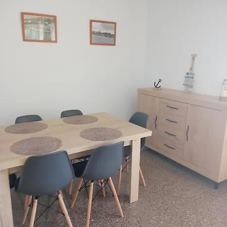Apartamento Apartament Edifici Simbat A 150m De La Platja